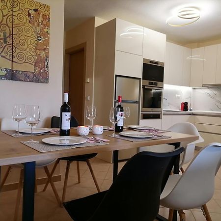 Ferienwohnung Bella Casa Néa Péramos Exterior foto